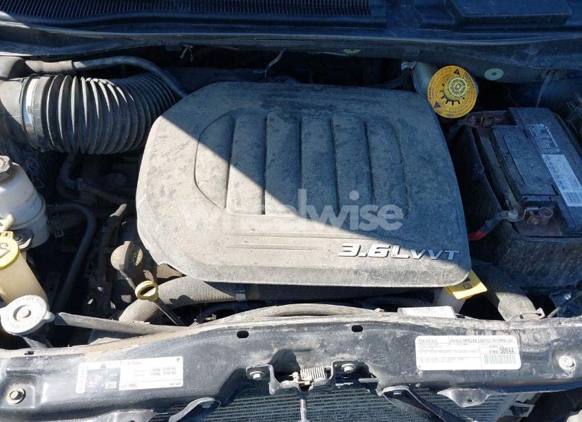 Photo 10 of 2016 Chrysler Town & COUNTRY TOURING-L (VIN 2C4RC1CG1GR232295)