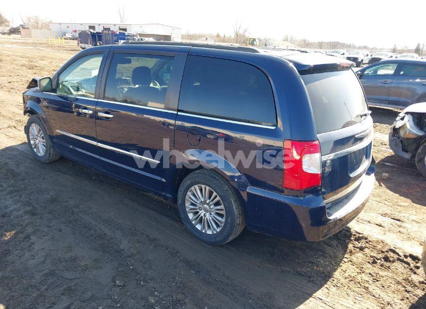 Photo 3 of 2016 Chrysler Town & COUNTRY TOURING-L (VIN 2C4RC1CG1GR232295)