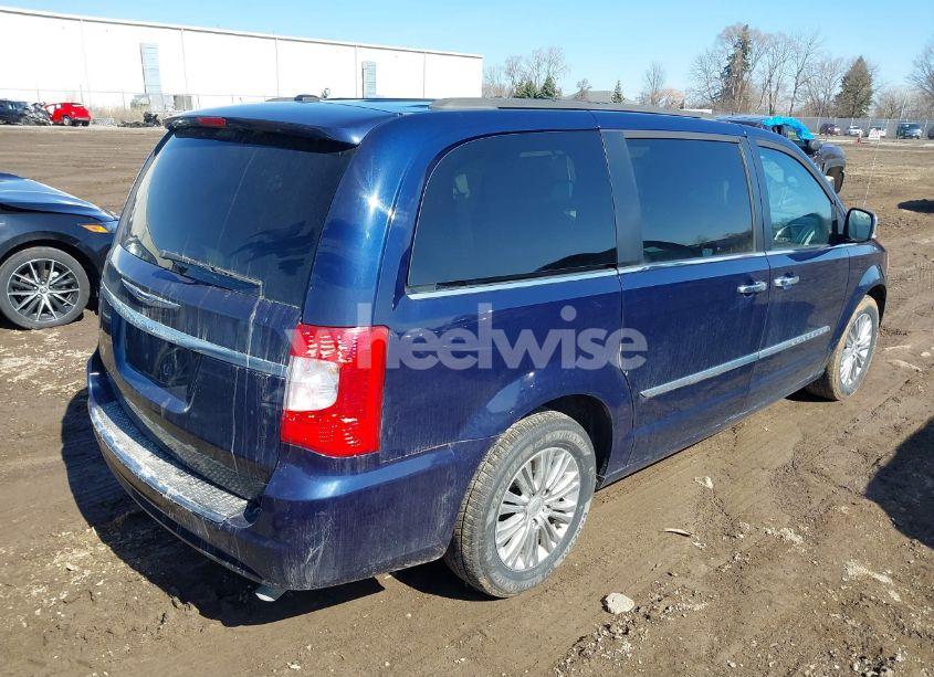 Photo 4 of 2016 Chrysler Town & COUNTRY TOURING-L (VIN 2C4RC1CG1GR232295)