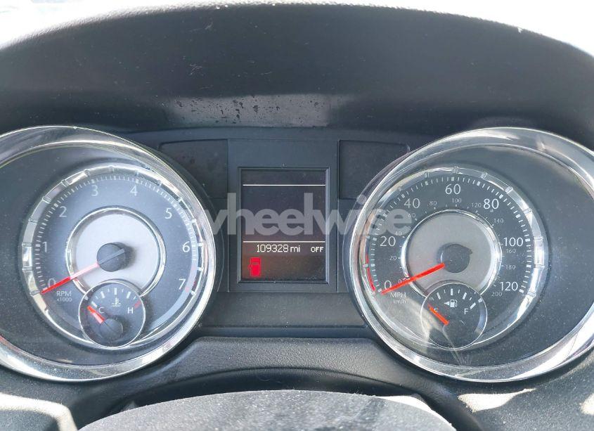 Photo 7 of 2016 Chrysler Town & COUNTRY TOURING-L (VIN 2C4RC1CG1GR232295)