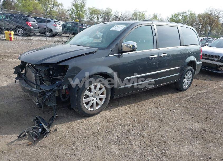 Photo 2 of 2012 Chrysler Town & COUNTRY TOURING-L (VIN 2C4RC1CG2CR135164)