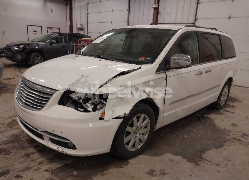 Photo 2 of 2012 Chrysler Town & COUNTRY TOURING-L (VIN 2C4RC1CG2CR267020)