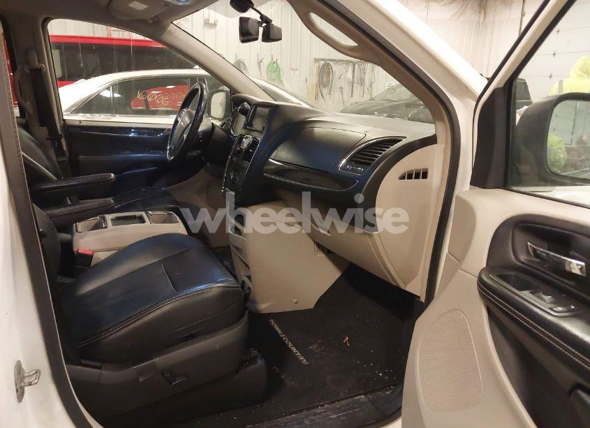 Photo 5 of 2012 Chrysler Town & COUNTRY TOURING-L (VIN 2C4RC1CG2CR267020)