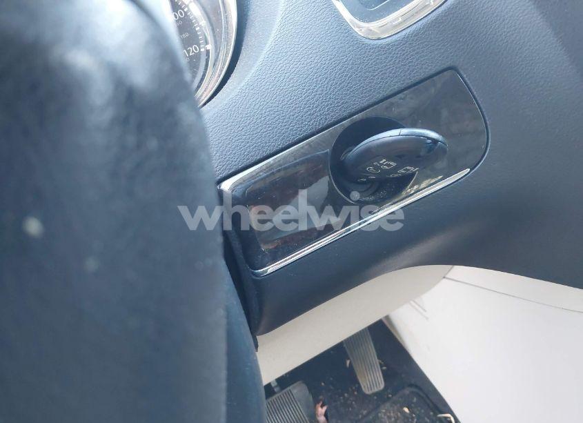 Photo 11 of 2013 Chrysler Town & COUNTRY TOURING-L (VIN 2C4RC1CG2DR531435)