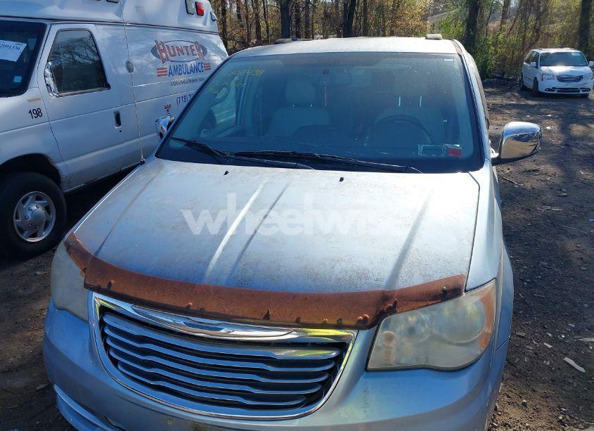 Photo 6 of 2013 Chrysler Town & COUNTRY TOURING-L (VIN 2C4RC1CG2DR531435)