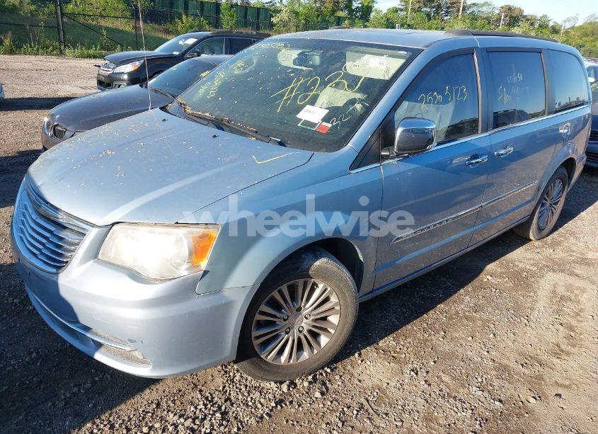 Photo 6 of 2013 Chrysler Town & COUNTRY TOURING-L (VIN 2C4RC1CG2DR566220)