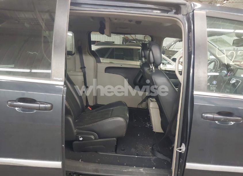 Photo 8 of 2013 Chrysler Town & COUNTRY TOURING-L (VIN 2C4RC1CG2DR594227)