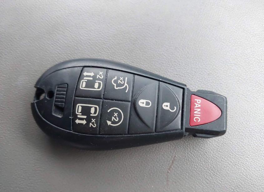 Photo 11 of 2013 Chrysler Town & COUNTRY TOURING-L (VIN 2C4RC1CG2DR607123)