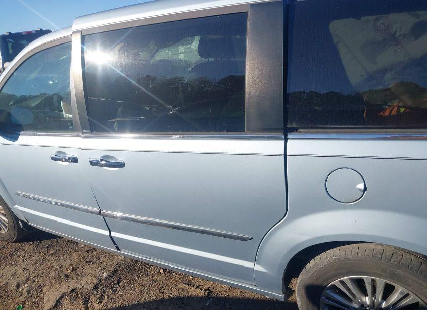 Photo 14 of 2013 Chrysler Town & COUNTRY TOURING-L (VIN 2C4RC1CG2DR607123)