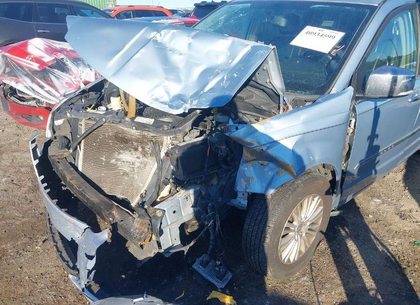 Photo 6 of 2013 Chrysler Town & COUNTRY TOURING-L (VIN 2C4RC1CG2DR607123)