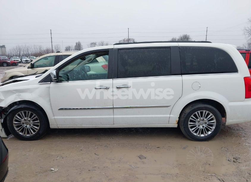 Photo 14 of 2013 Chrysler Town & COUNTRY TOURING-L (VIN 2C4RC1CG2DR684204)