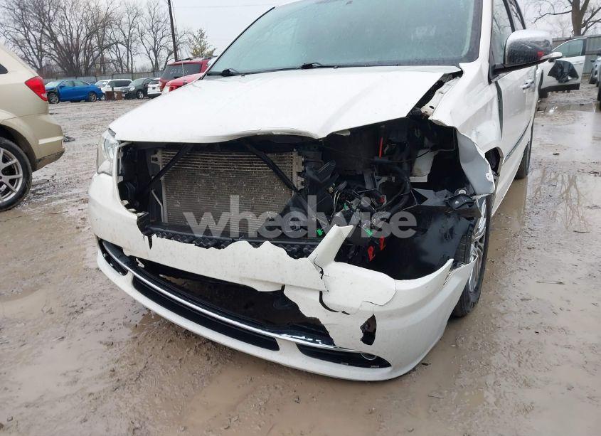 Photo 6 of 2013 Chrysler Town & COUNTRY TOURING-L (VIN 2C4RC1CG2DR684204)