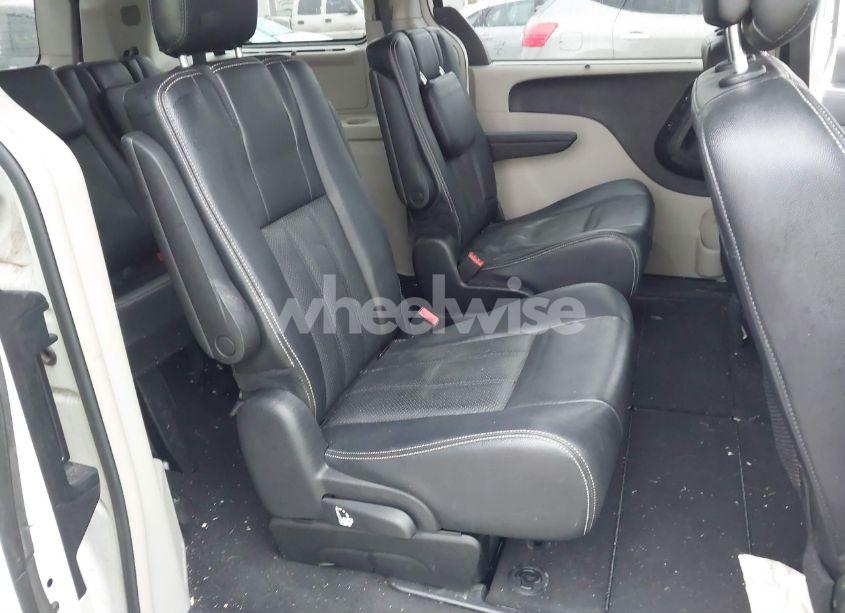 Photo 8 of 2013 Chrysler Town & COUNTRY TOURING-L (VIN 2C4RC1CG2DR684204)