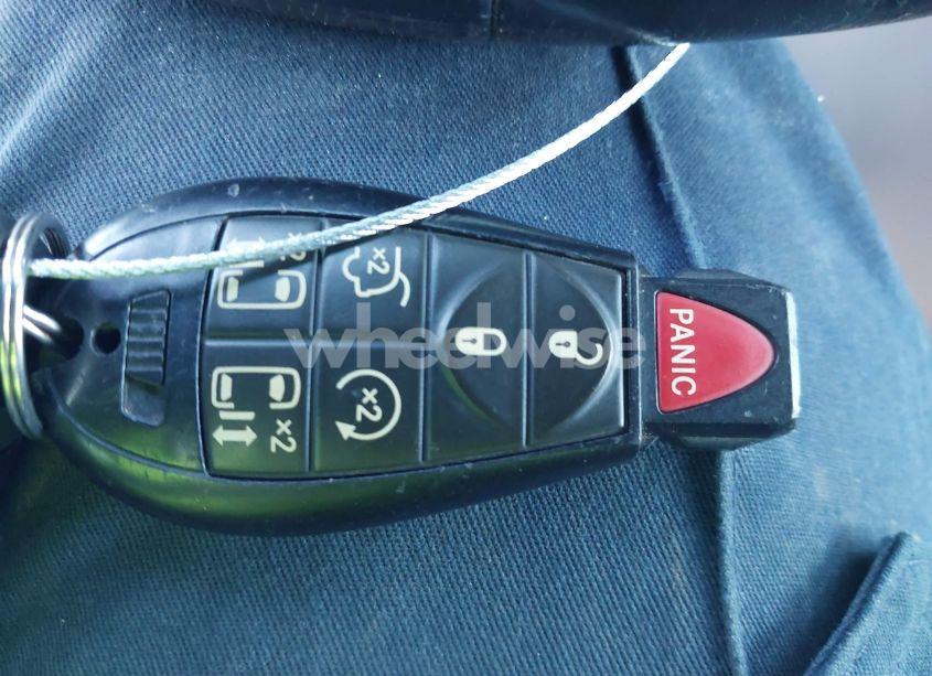 Photo 11 of 2013 Chrysler Town & COUNTRY TOURING-L (VIN 2C4RC1CG2DR711935)