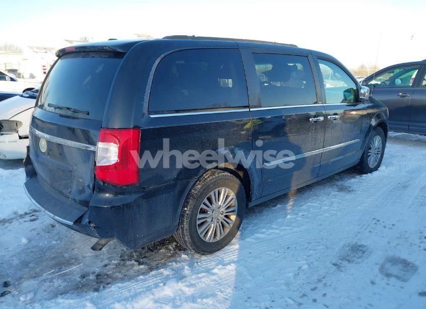 Photo 4 of 2013 Chrysler Town & COUNTRY TOURING-L (VIN 2C4RC1CG2DR711935)
