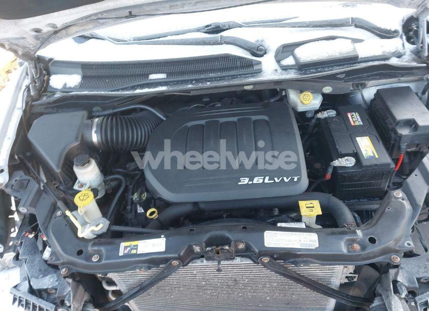 Photo 10 of 2013 Chrysler Town & COUNTRY TOURING-L (VIN 2C4RC1CG2DR723115)