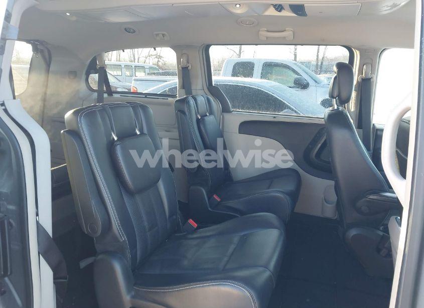 Photo 8 of 2013 Chrysler Town & COUNTRY TOURING-L (VIN 2C4RC1CG2DR723115)