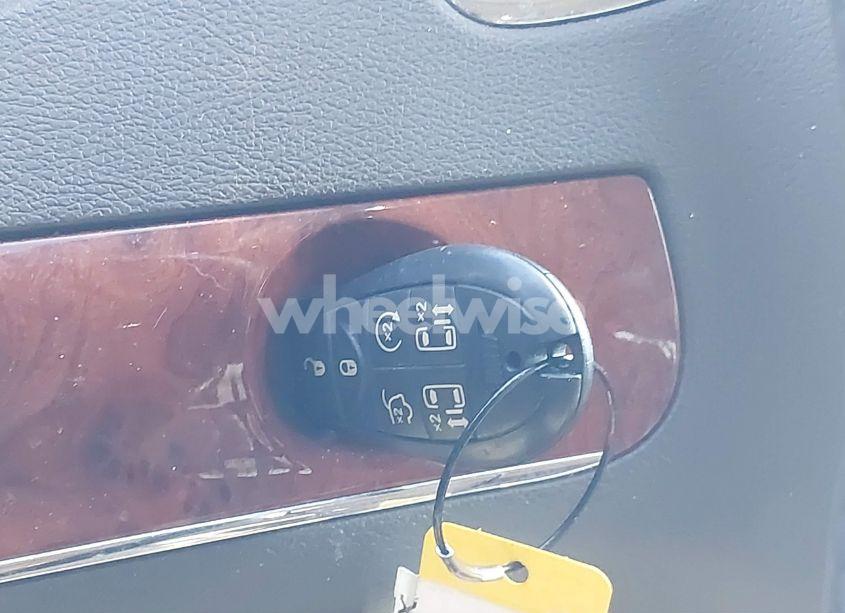 Photo 11 of 2013 Chrysler Town & COUNTRY TOURING-L (VIN 2C4RC1CG2DR734356)