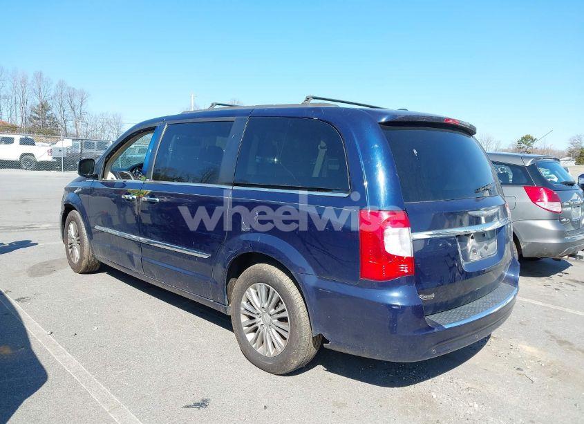 Photo 3 of 2013 Chrysler Town & COUNTRY TOURING-L (VIN 2C4RC1CG2DR778180)
