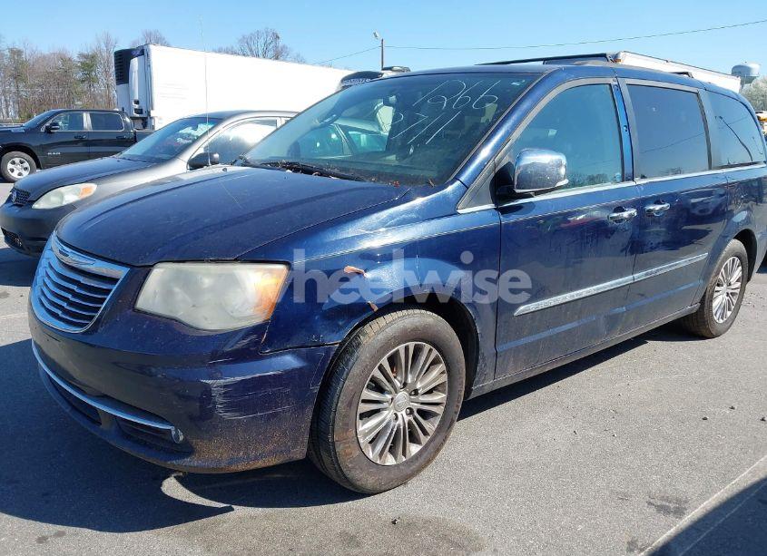 Photo 6 of 2013 Chrysler Town & COUNTRY TOURING-L (VIN 2C4RC1CG2DR778180)