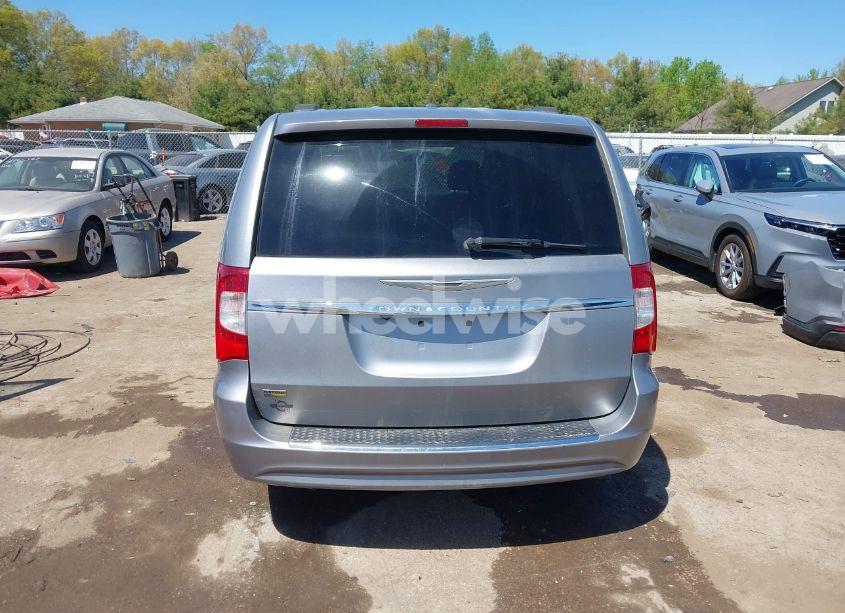 Photo 16 of 2014 Chrysler Town & COUNTRY TOURING-L (VIN 2C4RC1CG2ER116651)