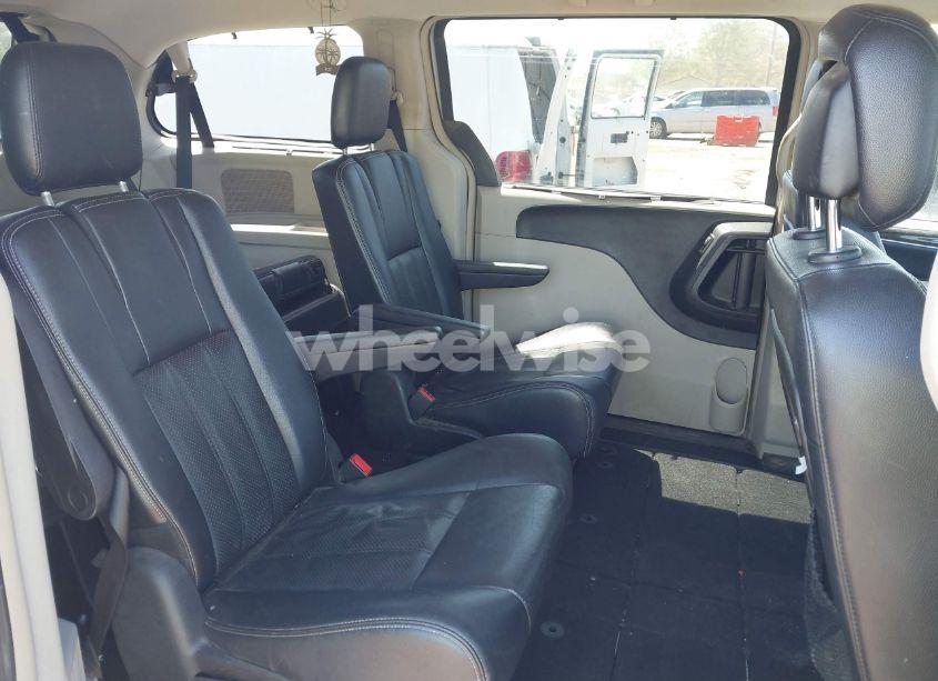 Photo 8 of 2014 Chrysler Town & COUNTRY TOURING-L (VIN 2C4RC1CG2ER116651)