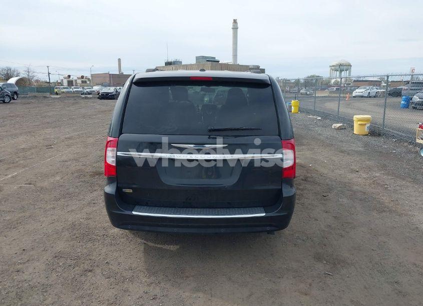 Photo 16 of 2014 Chrysler Town & COUNTRY TOURING-L (VIN 2C4RC1CG2ER214952)