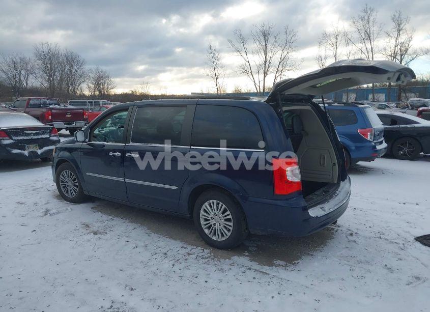 Photo 3 of 2014 Chrysler Town & COUNTRY TOURING-L (VIN 2C4RC1CG2ER277257)