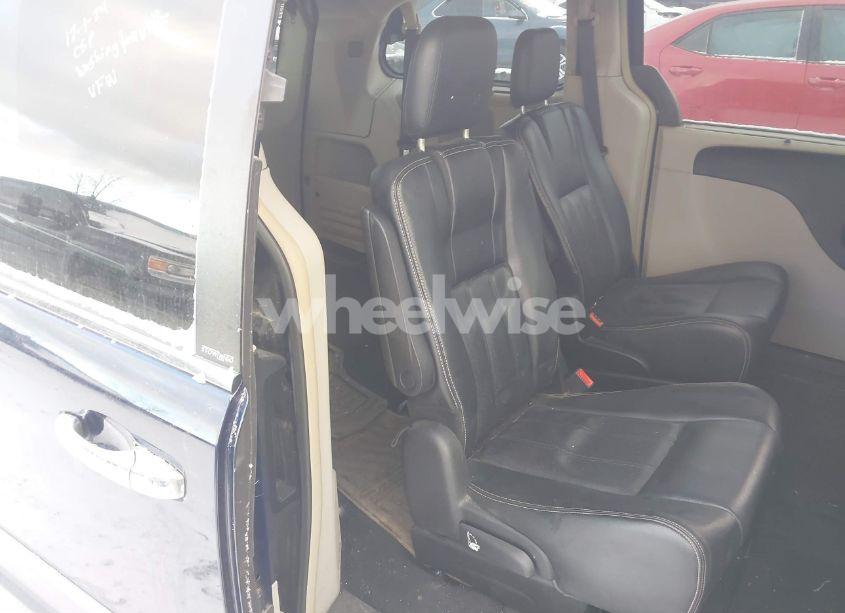 Photo 8 of 2014 Chrysler Town & COUNTRY TOURING-L (VIN 2C4RC1CG2ER277257)