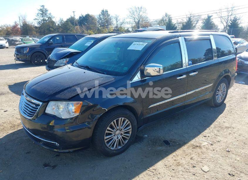 Photo 2 of 2014 Chrysler Town & COUNTRY TOURING-L (VIN 2C4RC1CG2ER367220)
