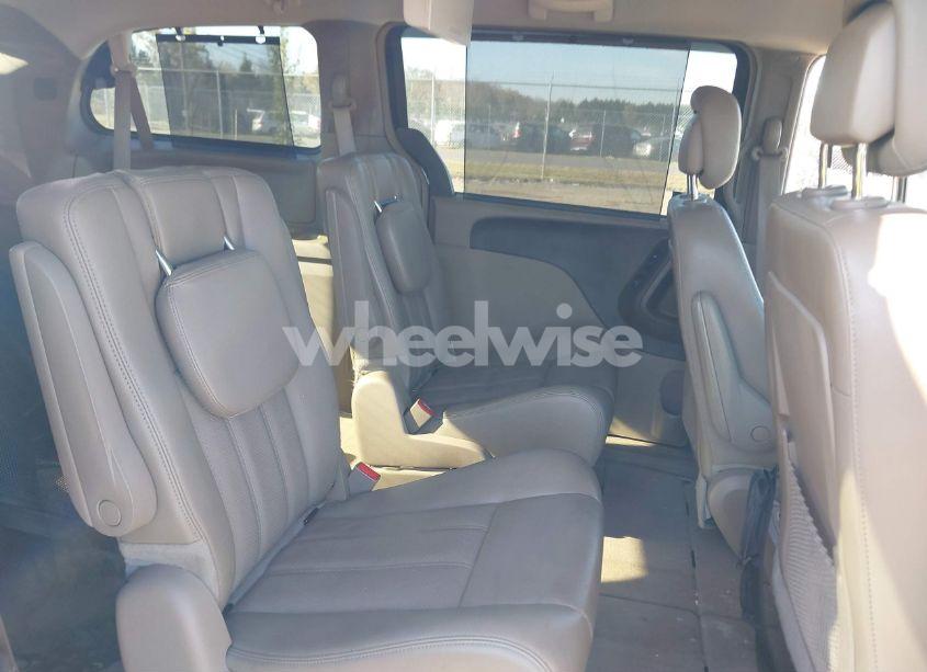 Photo 8 of 2014 Chrysler Town & COUNTRY TOURING-L (VIN 2C4RC1CG2ER367220)