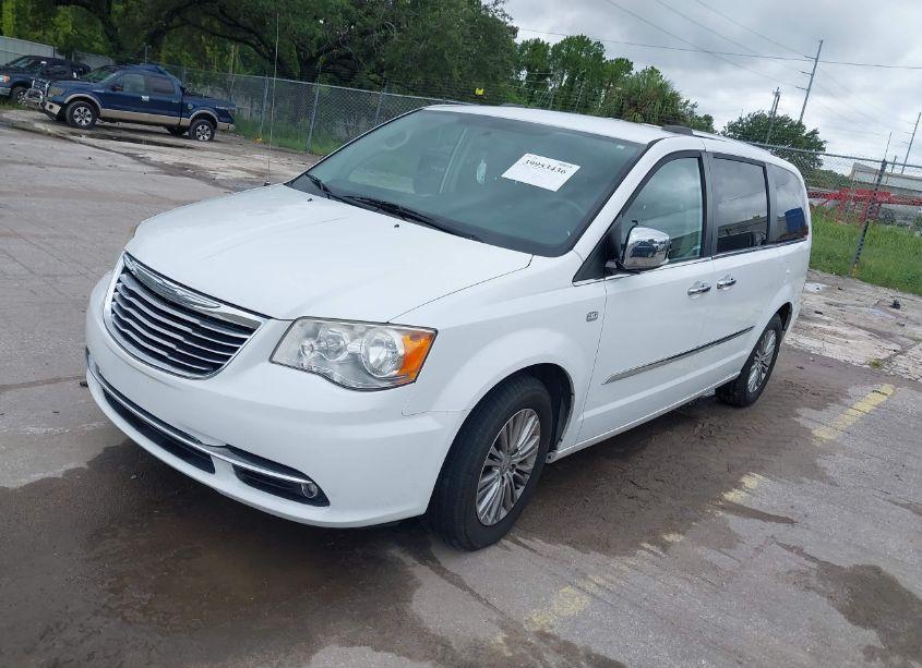 Photo 2 of 2014 Chrysler Town & COUNTRY TOURING-L 30TH ANNIVERSARY (VIN 2C4RC1CG2ER455393)