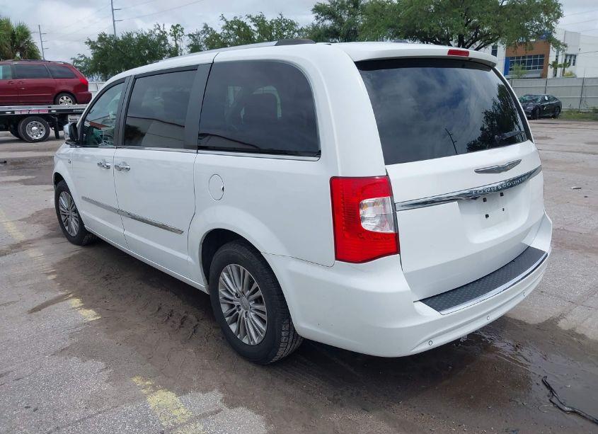 Photo 3 of 2014 Chrysler Town & COUNTRY TOURING-L 30TH ANNIVERSARY (VIN 2C4RC1CG2ER455393)