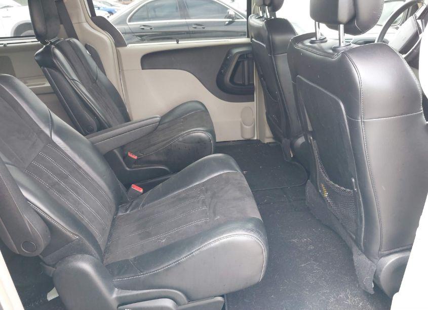 Photo 8 of 2014 Chrysler Town & COUNTRY TOURING-L 30TH ANNIVERSARY (VIN 2C4RC1CG2ER455393)