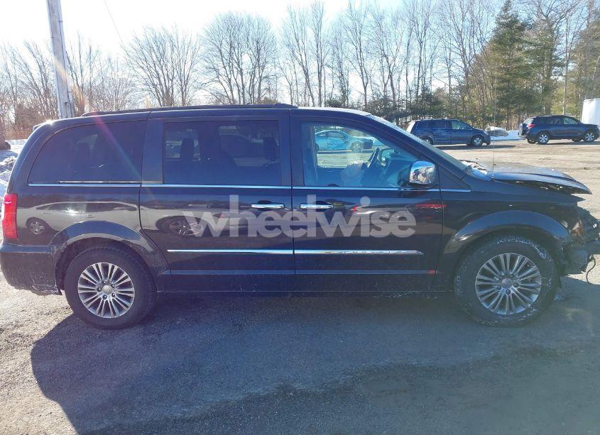 Photo 14 of 2014 Chrysler Town & COUNTRY TOURING-L (VIN 2C4RC1CG2ER466751)