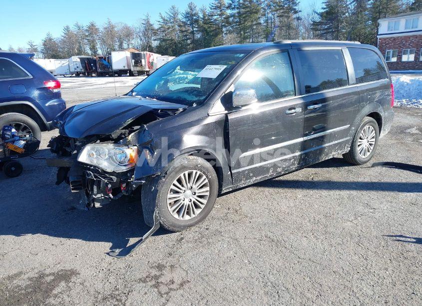 Photo 2 of 2014 Chrysler Town & COUNTRY TOURING-L (VIN 2C4RC1CG2ER466751)