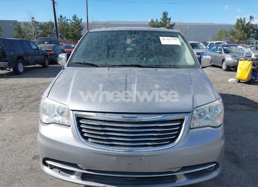 Photo 12 of 2015 Chrysler Town & COUNTRY TOURING-L (VIN 2C4RC1CG2FR547704)