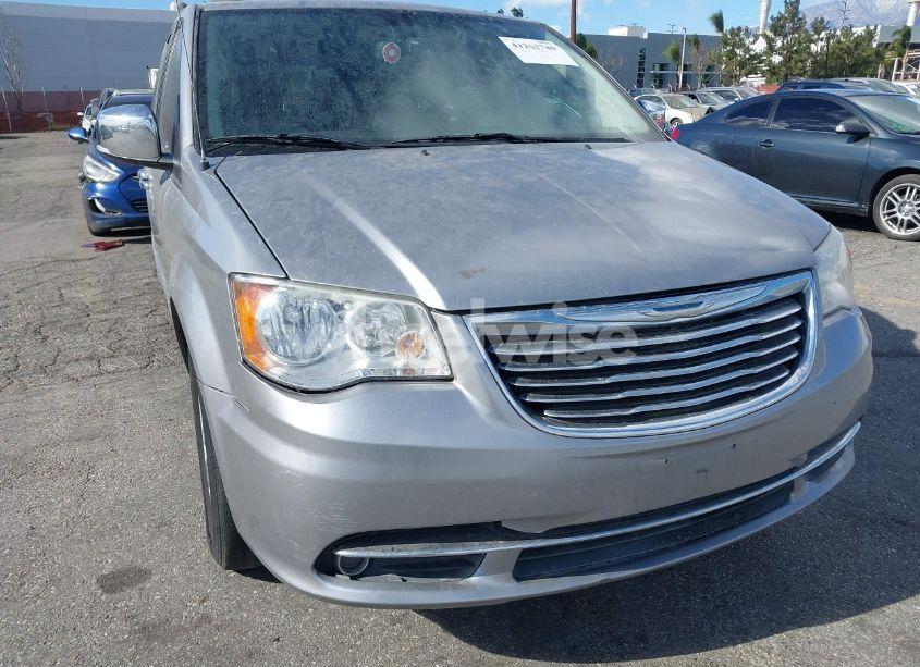 Photo 6 of 2015 Chrysler Town & COUNTRY TOURING-L (VIN 2C4RC1CG2FR547704)