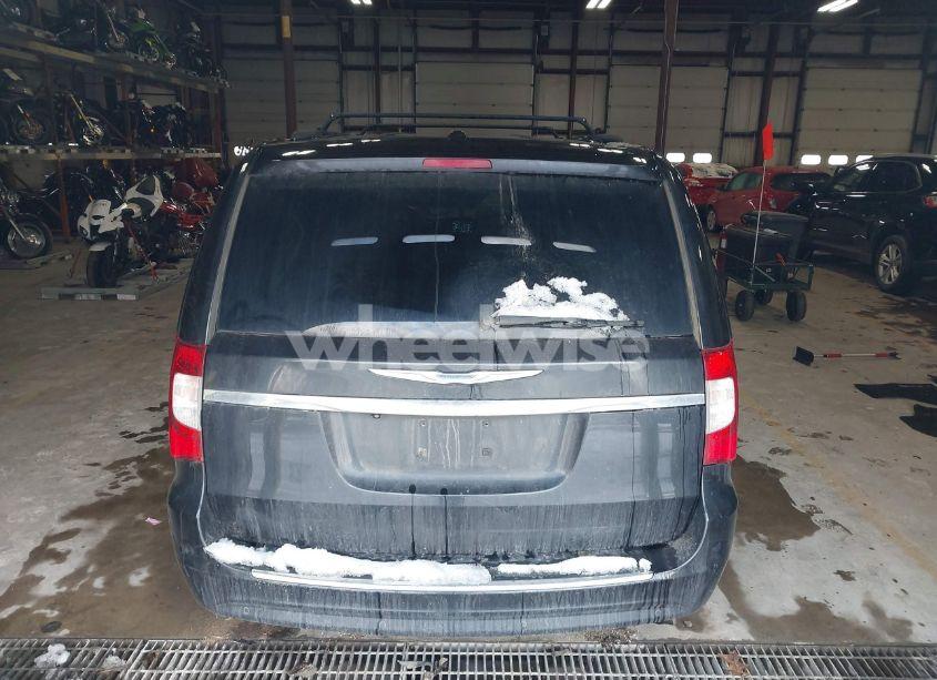 Photo 16 of 2015 Chrysler Town & COUNTRY TOURING-L (VIN 2C4RC1CG2FR574238)