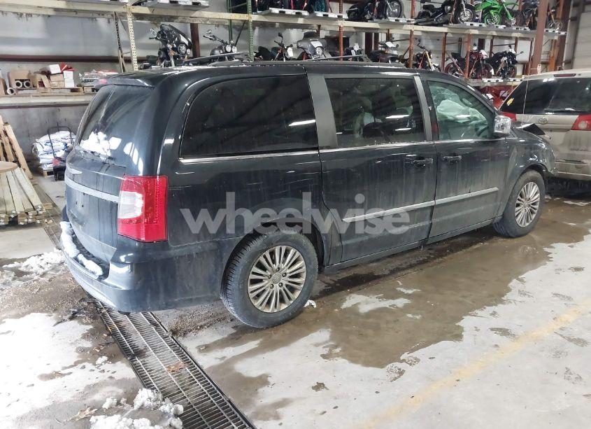 Photo 4 of 2015 Chrysler Town & COUNTRY TOURING-L (VIN 2C4RC1CG2FR574238)