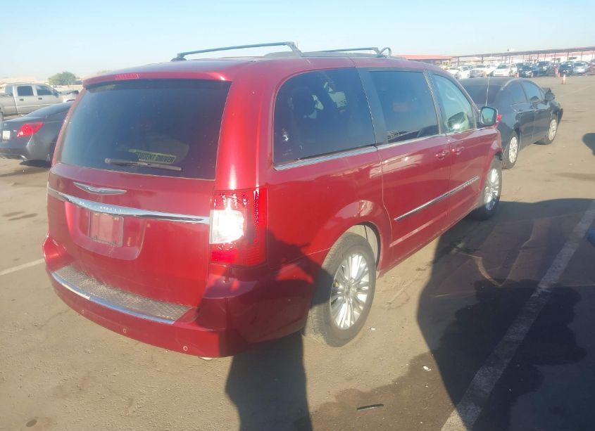 Photo 4 of 2015 Chrysler Town & COUNTRY TOURING-L (VIN 2C4RC1CG2FR582257)