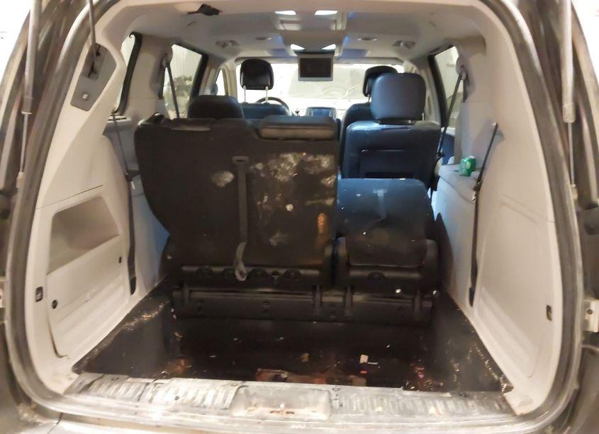 Photo 17 of 2016 Chrysler Town & COUNTRY TOURING-L ANNIVERSARY EDITION (VIN 2C4RC1CG2GR150303)