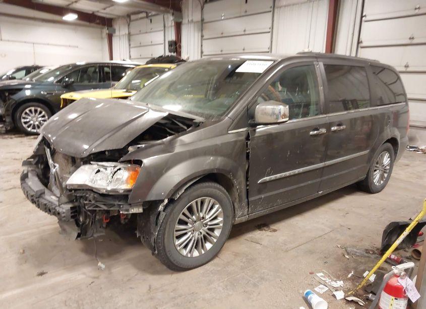 Photo 2 of 2016 Chrysler Town & COUNTRY TOURING-L ANNIVERSARY EDITION (VIN 2C4RC1CG2GR150303)