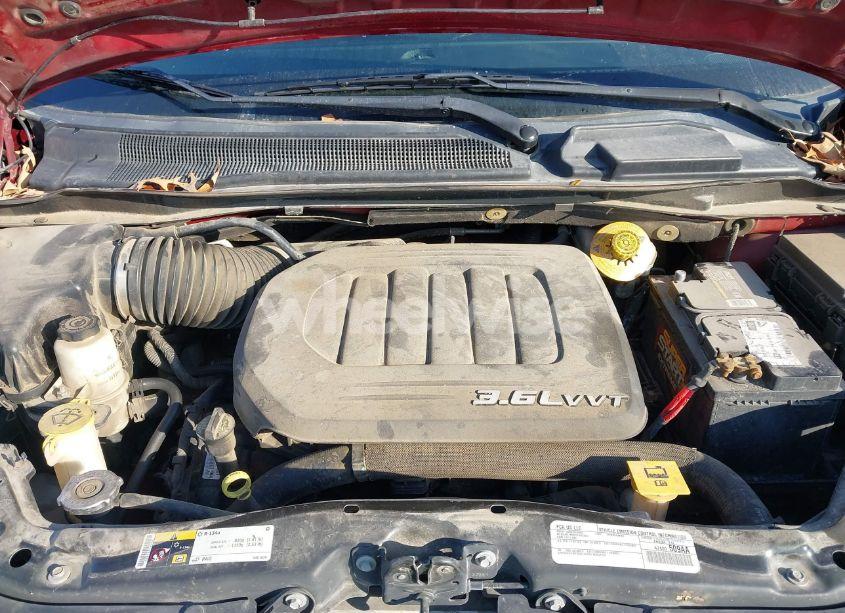 Photo 10 of 2016 Chrysler Town & COUNTRY TOURING-L (VIN 2C4RC1CG2GR240499)