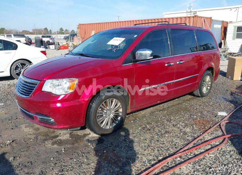 Photo 2 of 2016 Chrysler Town & COUNTRY TOURING-L (VIN 2C4RC1CG2GR240499)