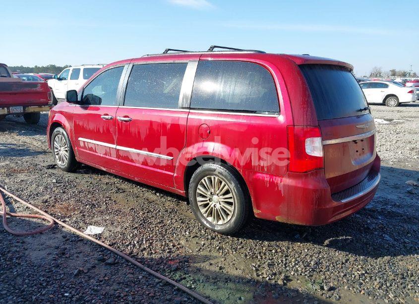 Photo 3 of 2016 Chrysler Town & COUNTRY TOURING-L (VIN 2C4RC1CG2GR240499)