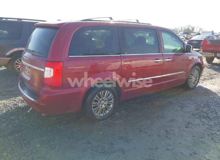 Photo 4 of 2016 Chrysler Town & COUNTRY TOURING-L (VIN 2C4RC1CG2GR240499)