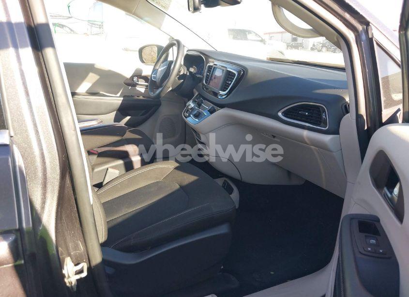 Photo 5 of 2023 Chrysler Voyager LX (VIN 2C4RC1CG2PR577867)