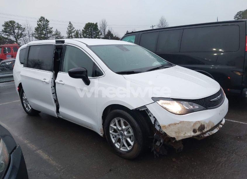 Photo 13 of 2024 Chrysler Voyager LX (VIN 2C4RC1CG2RR176905)