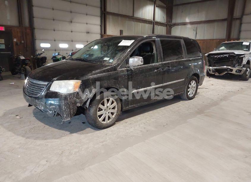 Photo 2 of 2012 Chrysler Town & COUNTRY TOURING-L (VIN 2C4RC1CG3CR125341)